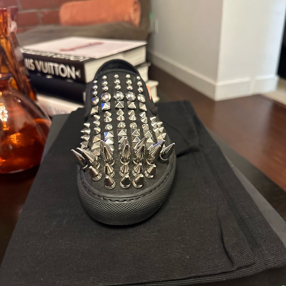 DSQUARED Black Men's Sneakers with Silver Spikes